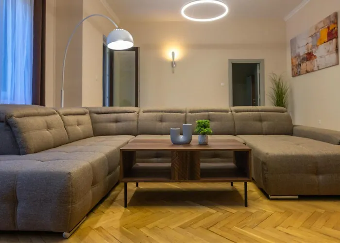 D6 Apartments